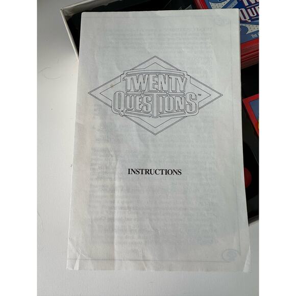 Vintage Twenty Questions Board Game of People Places & Things, Pressman, 1988 - Picture 4 of 9